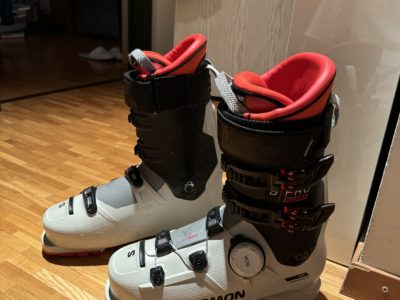 Chaussures de ski alpin Salomon avec système BOA