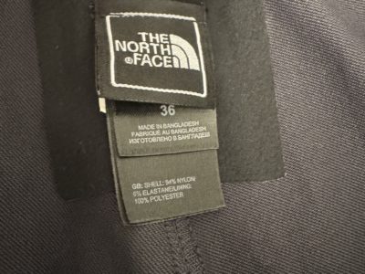 Pantalon The North Face taille 36 Homme