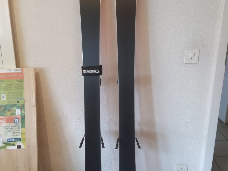 Skis de piste (K2 Mindbender) + chaussures