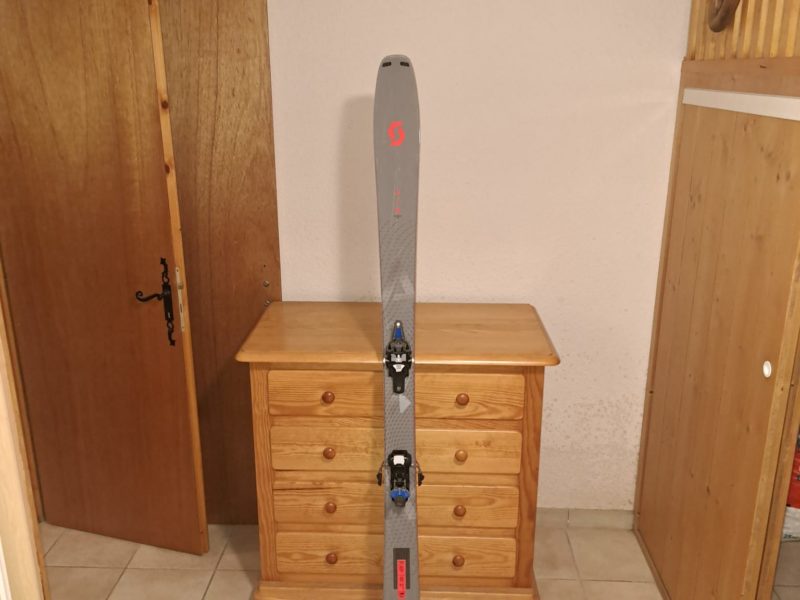Ski de randonnée SCOTT Explorair 92 LT avec fixation FRITSCHI Evo 12