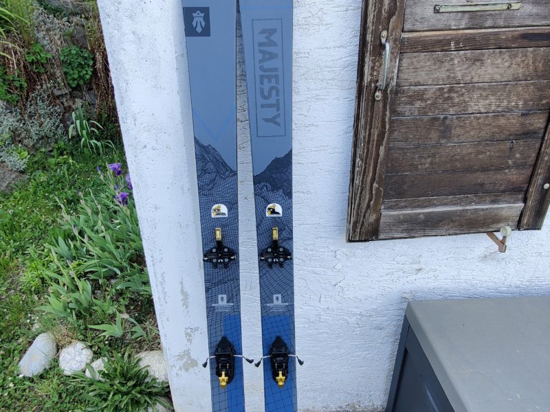 Majesty Superwolf Carbone en 184 avec fix ATK RT10 EVO