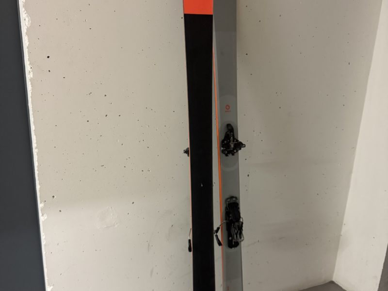 Ski Blizzard Zero G 85mm au Patin - 171 cm avec Fixation ATK pour chaussures 323mm, Couteaux et Peaux Montana