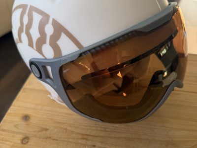 Set de ski de fond, bâtons + chaussures, casque et souliers de ski