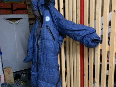 Combinaison duvet première qualité marqué « Triple zéro « taille 170 cm + chaussures expédition marque « Kayland » 41/42